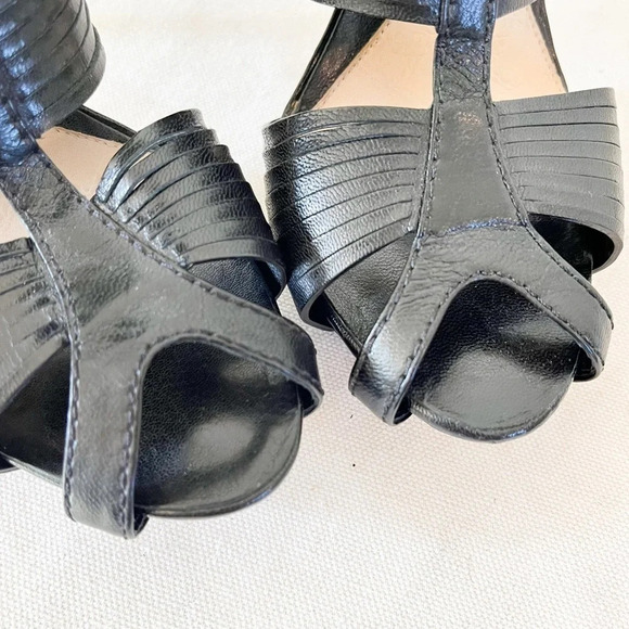 L.A.M.B. Gwen Stefani Stiletto Black Strappy Caged Heels Size 7.5 - Picture 9 of 13